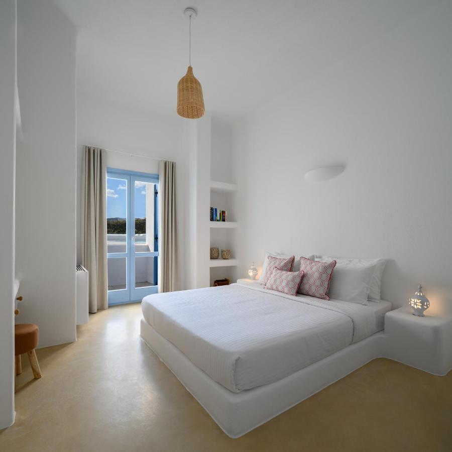 Este Luxury Suites Fira  Ngoại thất bức ảnh