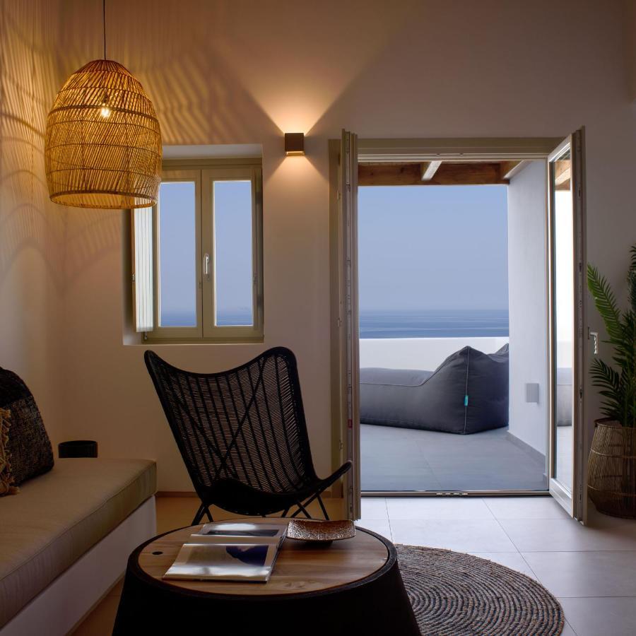 Este Luxury Suites Fira  Ngoại thất bức ảnh