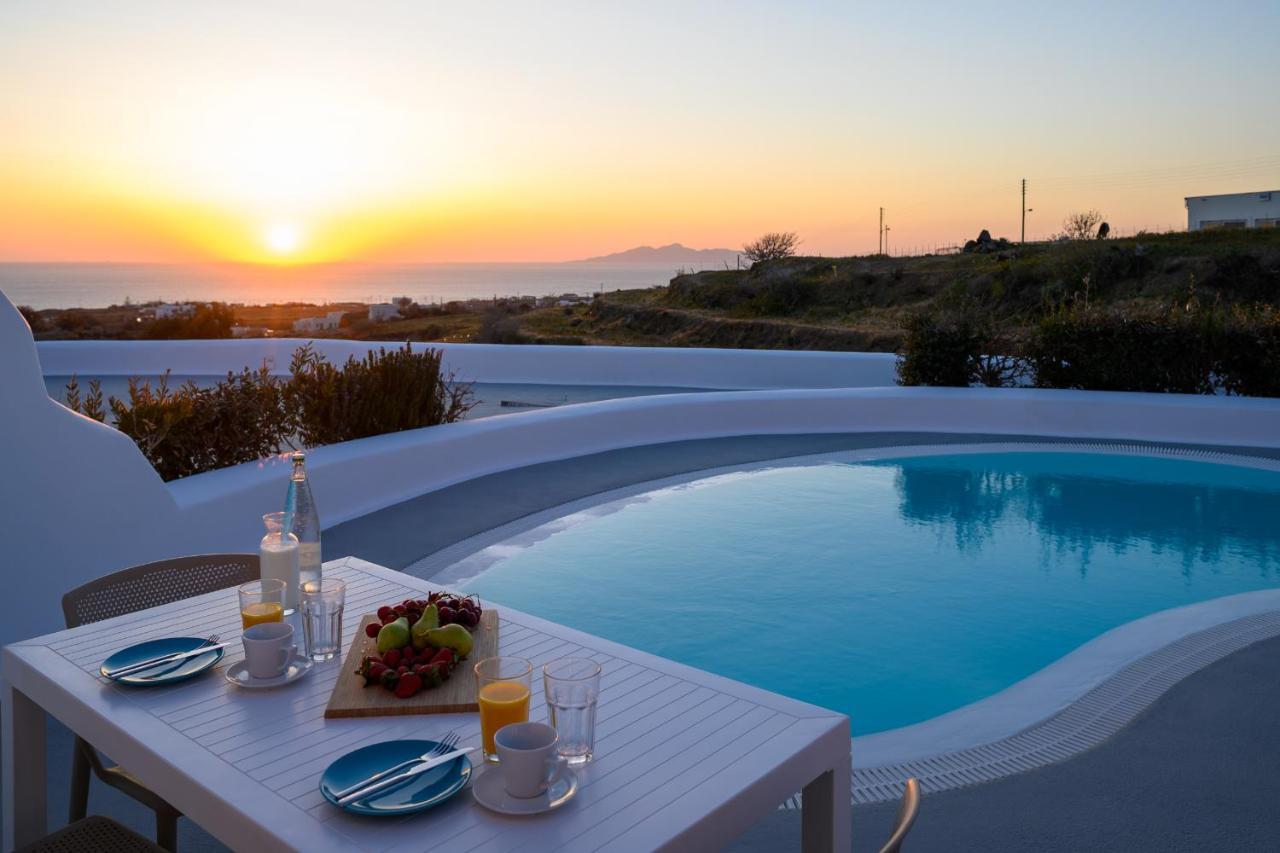Este Luxury Suites Fira  Ngoại thất bức ảnh