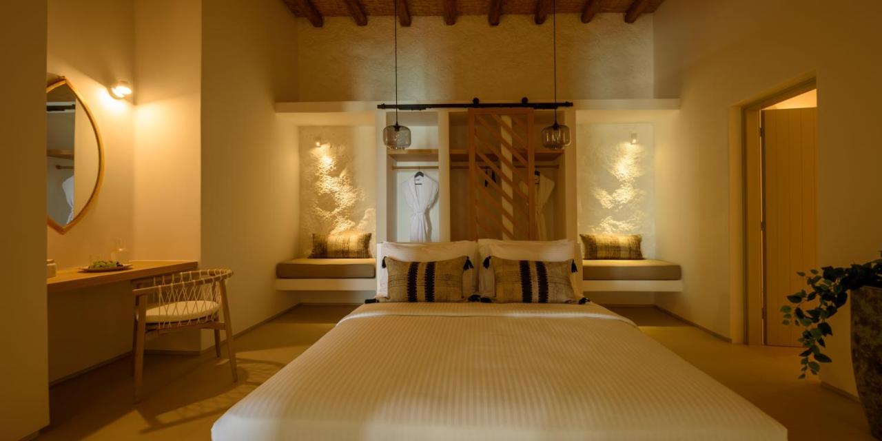 Este Luxury Suites Fira  Ngoại thất bức ảnh