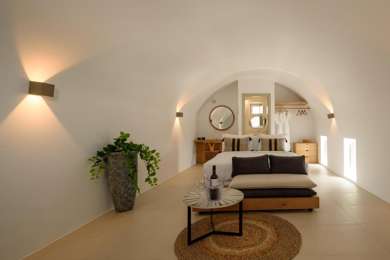 Este Luxury Suites Fira  Ngoại thất bức ảnh