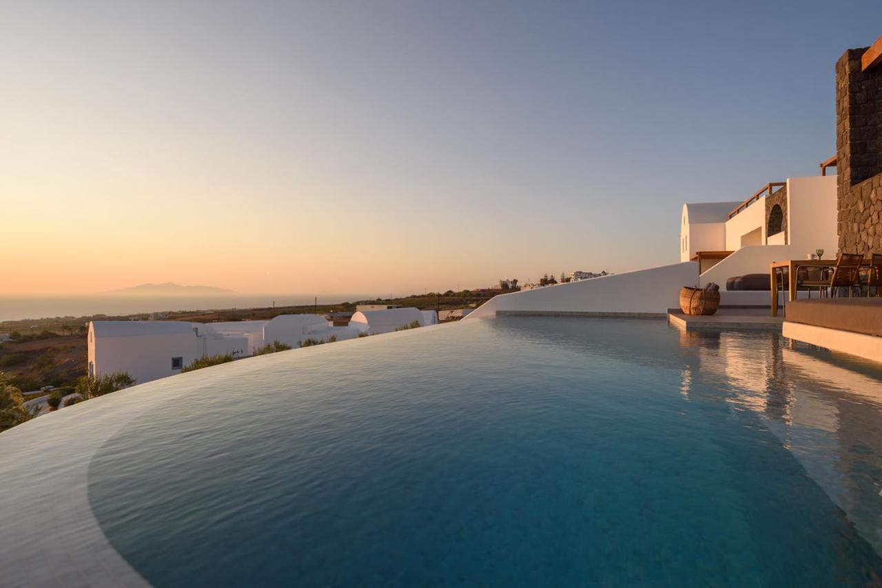 Este Luxury Suites Fira  Ngoại thất bức ảnh