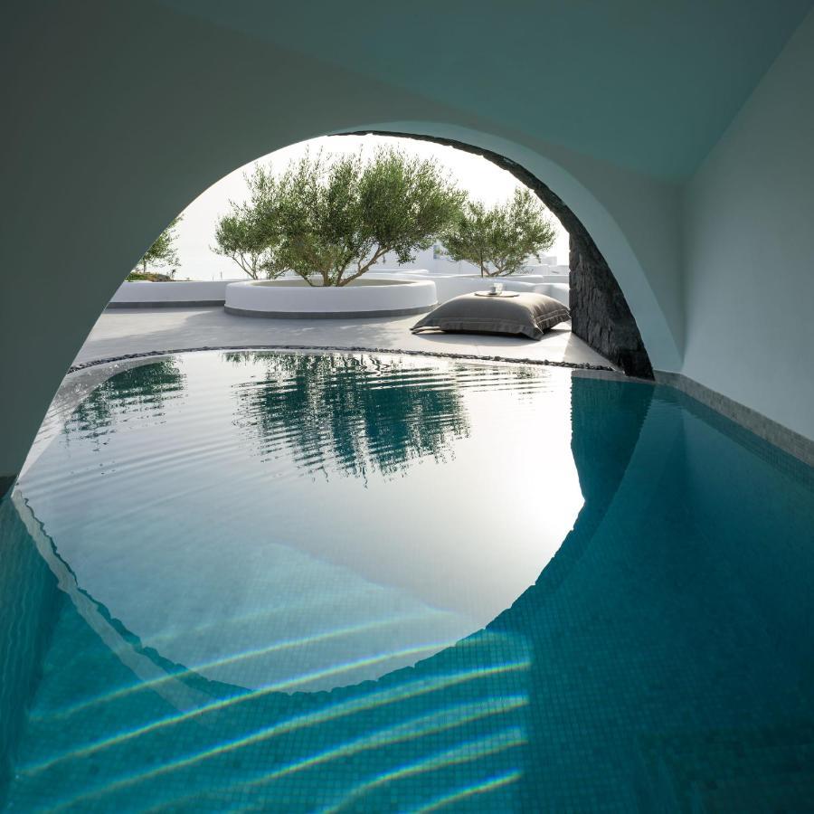 Este Luxury Suites Fira  Ngoại thất bức ảnh