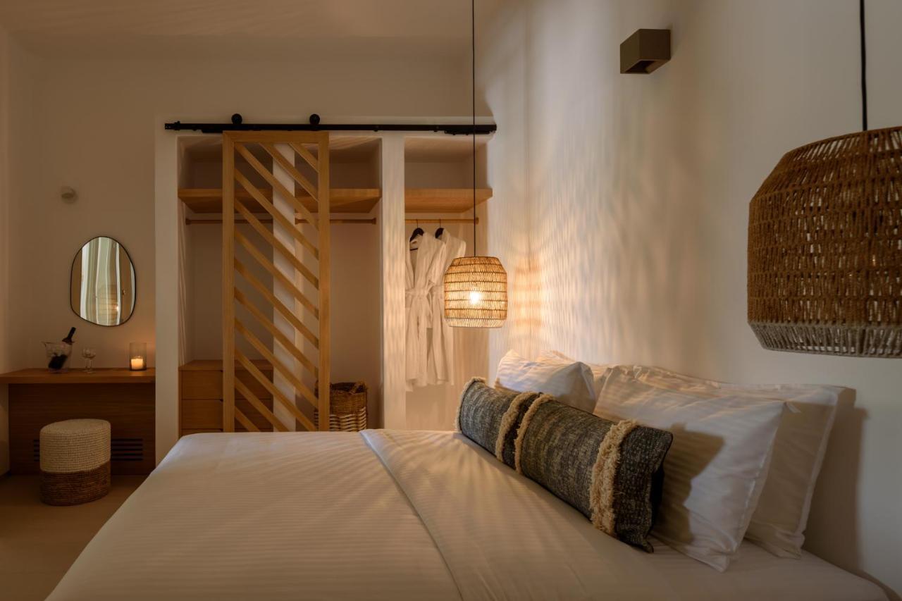 Este Luxury Suites Fira  Ngoại thất bức ảnh
