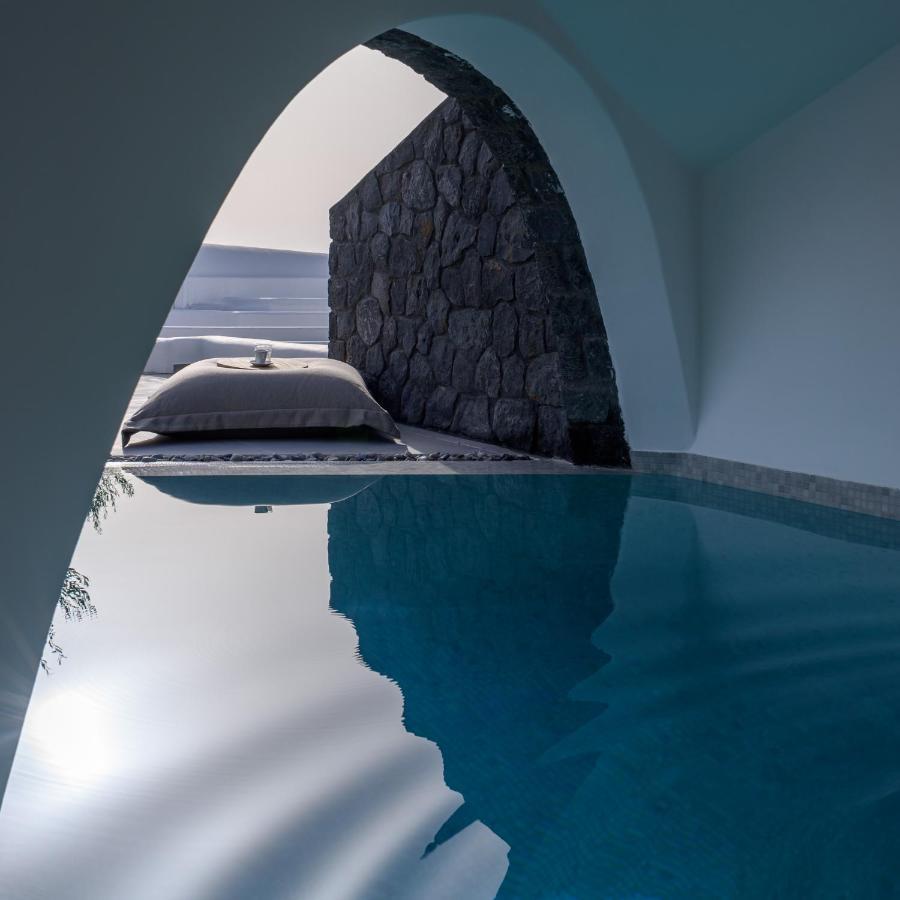 Este Luxury Suites Fira  Ngoại thất bức ảnh