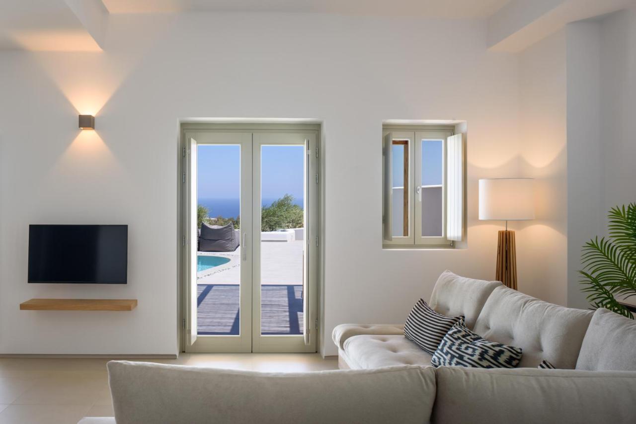Este Luxury Suites Fira  Ngoại thất bức ảnh