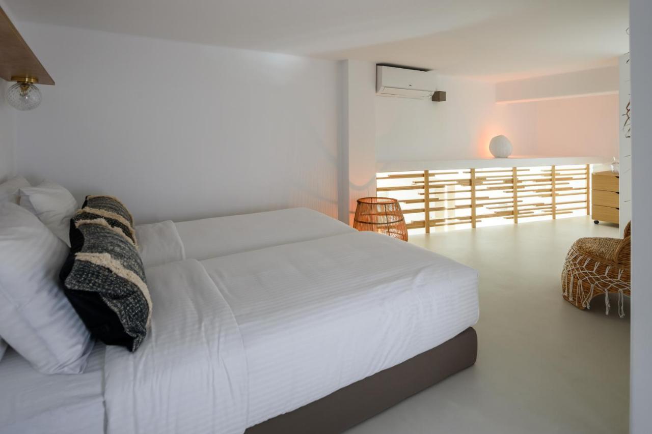 Este Luxury Suites Fira  Ngoại thất bức ảnh