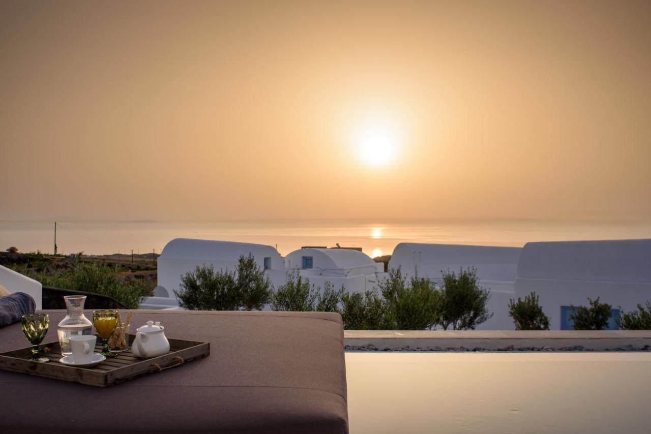 Este Luxury Suites Fira  Ngoại thất bức ảnh