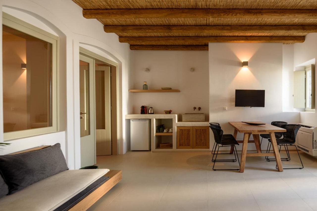 Este Luxury Suites Fira  Ngoại thất bức ảnh