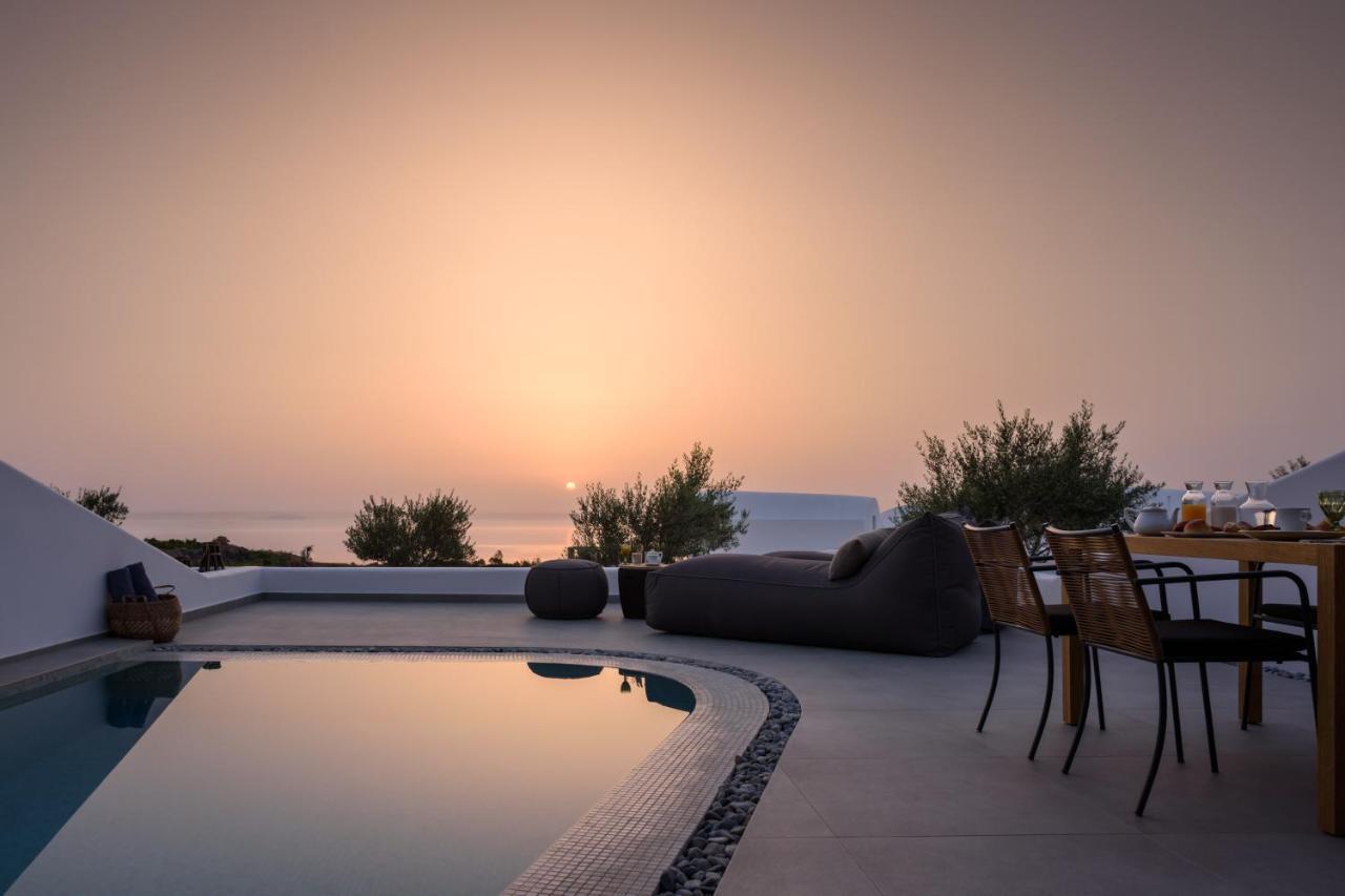 Este Luxury Suites Fira  Ngoại thất bức ảnh
