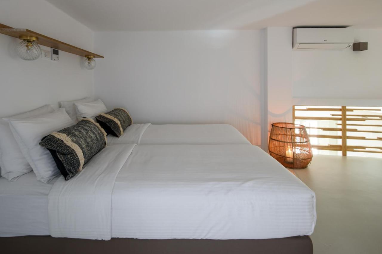 Este Luxury Suites Fira  Ngoại thất bức ảnh