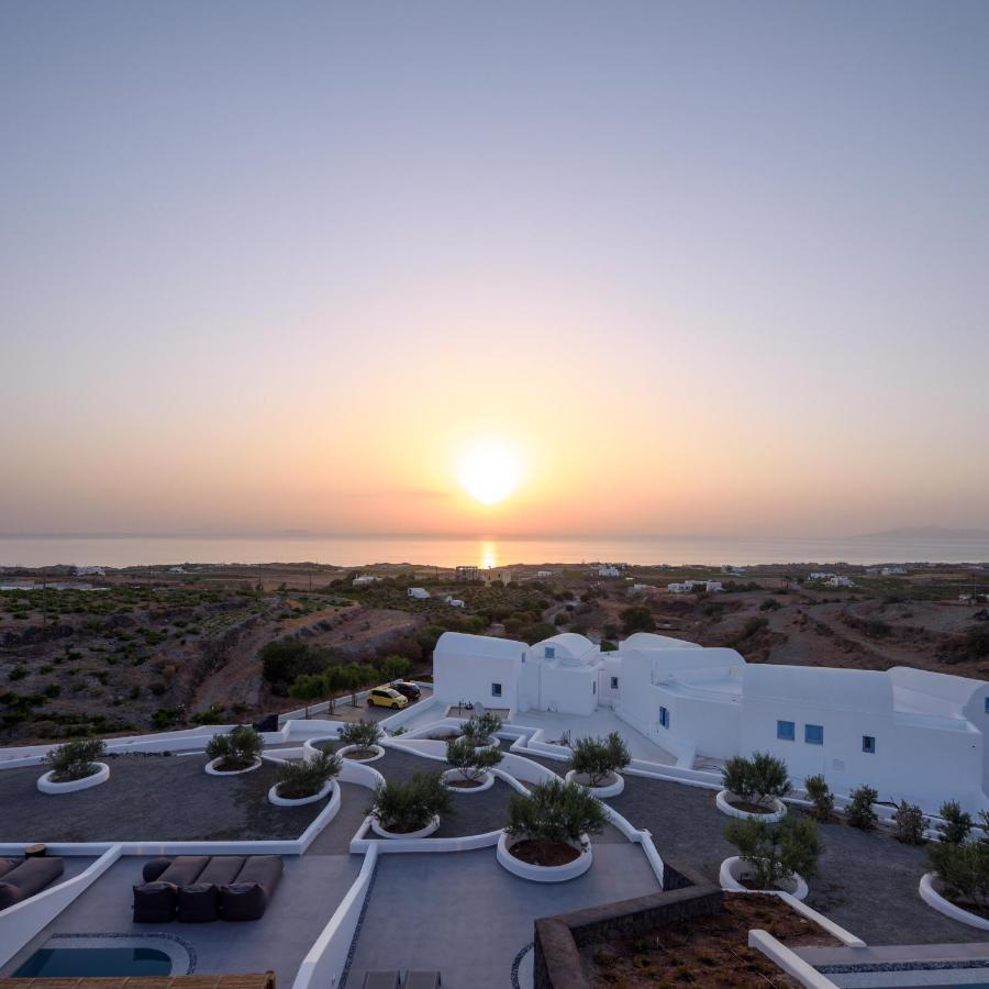 Este Luxury Suites Fira  Ngoại thất bức ảnh
