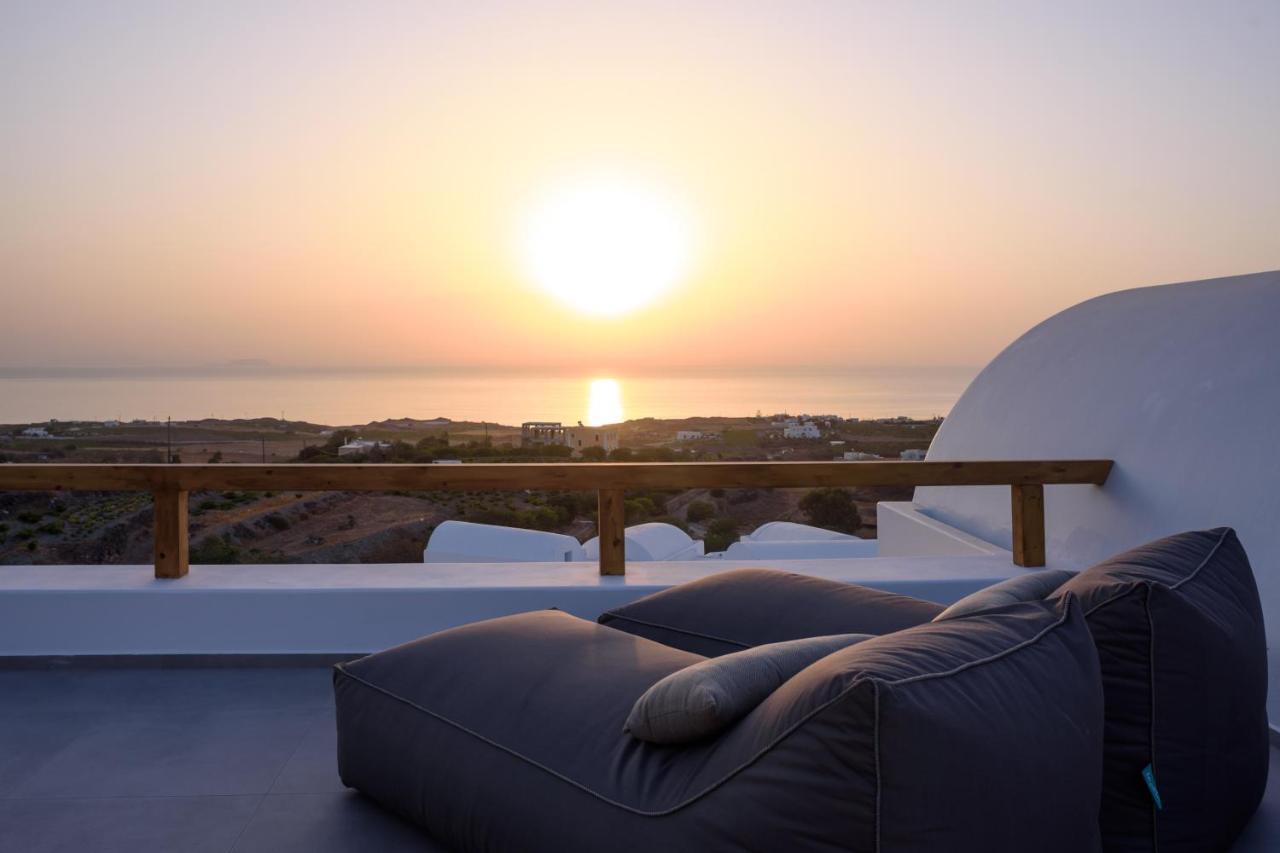 Este Luxury Suites Fira  Ngoại thất bức ảnh